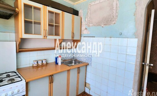 Продажа 2-комн квартиры на вторичном рынке Кириши г, Ленина пр-кт,  д. 8