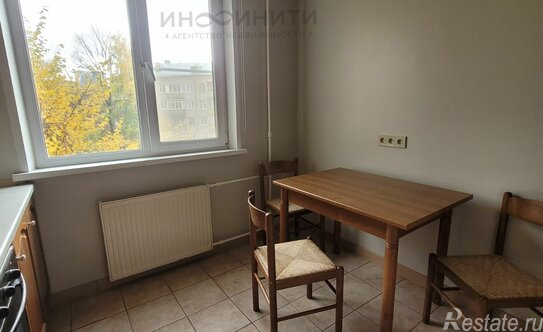 Продажа 2-комн квартиры на вторичном рынке улица Николая Химушина,  д. 23