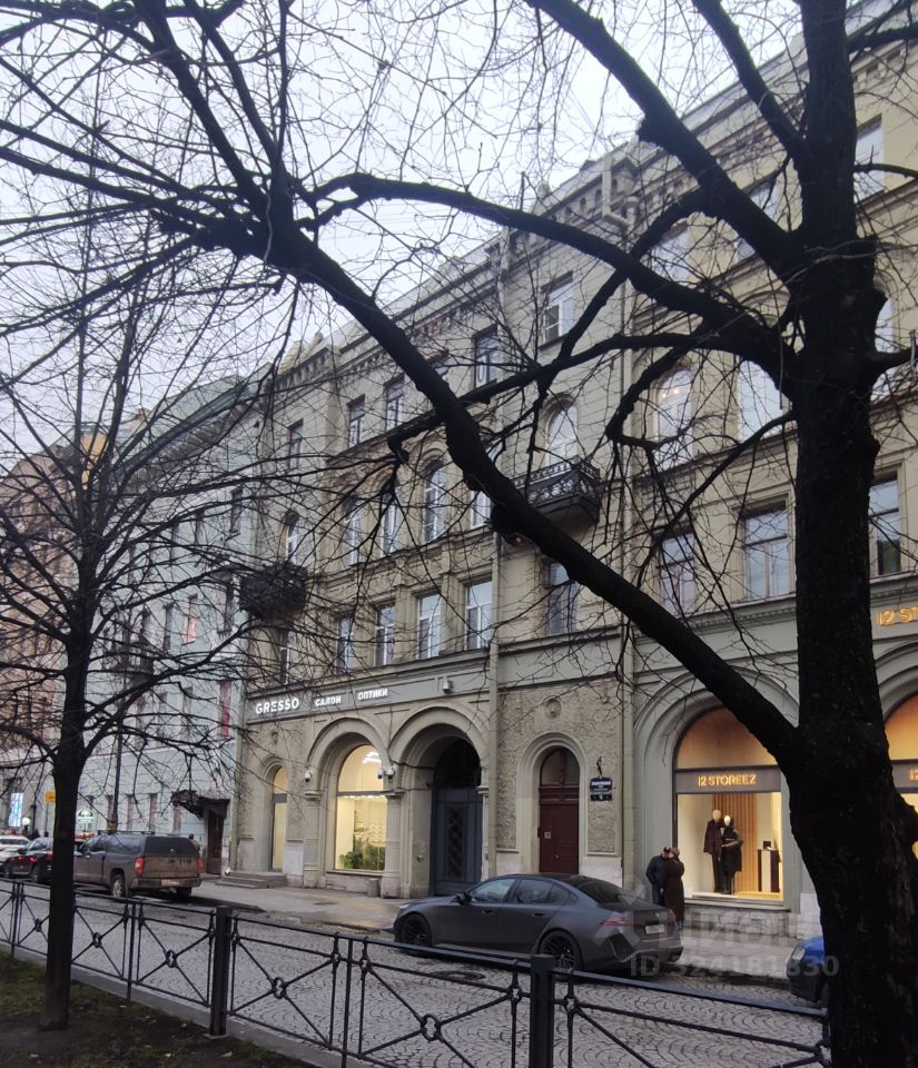 Продажа 2-комн квартиры на вторичном рынке Большая Конюшенная улица, 13