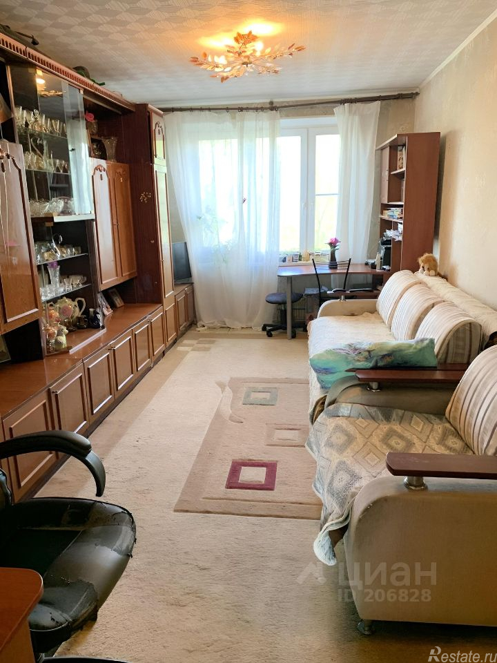 Продажа 3-комн квартиры на вторичном рынке улица Старый Гай,  д. 10