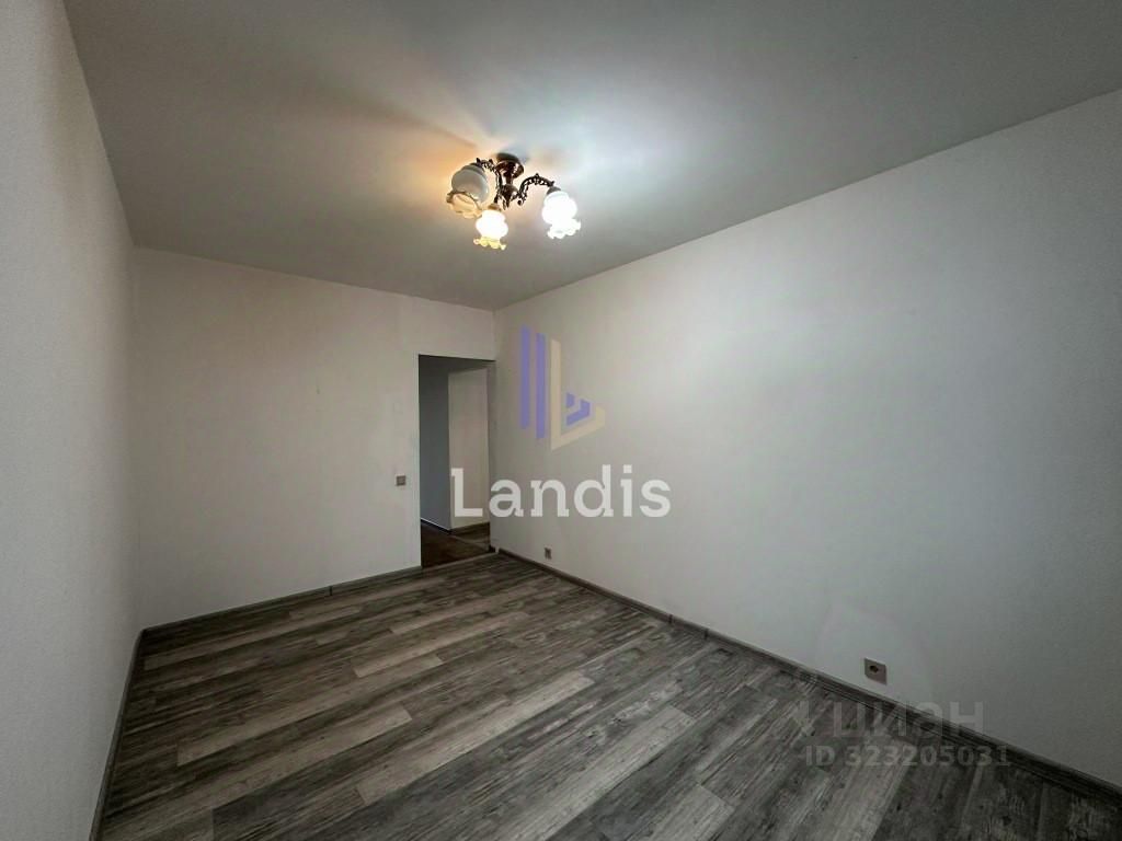 Продажа 3-комн квартиры на вторичном рынке улица Боженко, 4