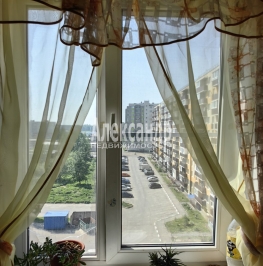 Продажа 1-комн квартиры на вторичном рынке Свердлова пос., Западный пр-зд,  д. 10