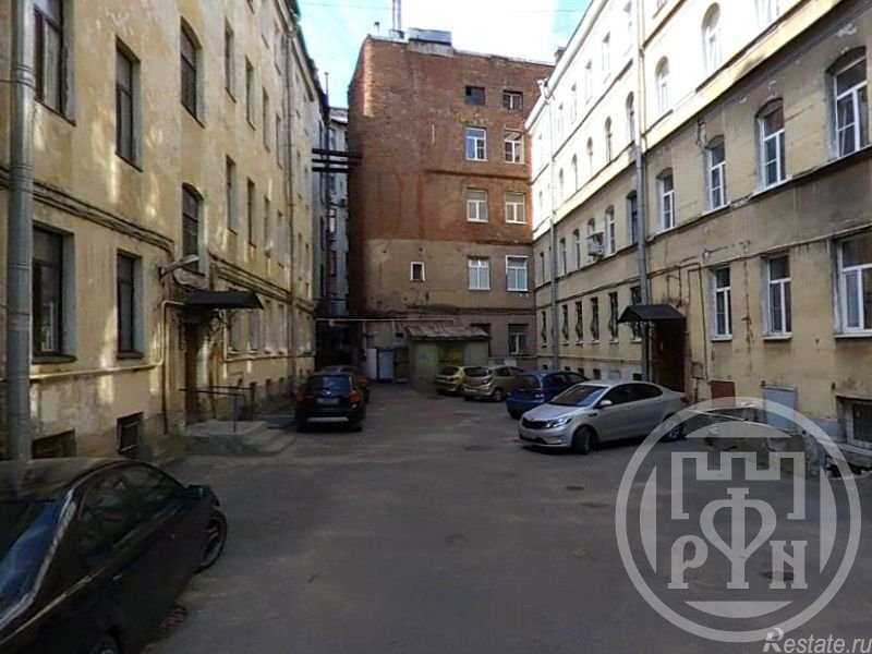 Продажа 3-комн квартиры на вторичном рынке 8-я Советская ул. ,  д. 50