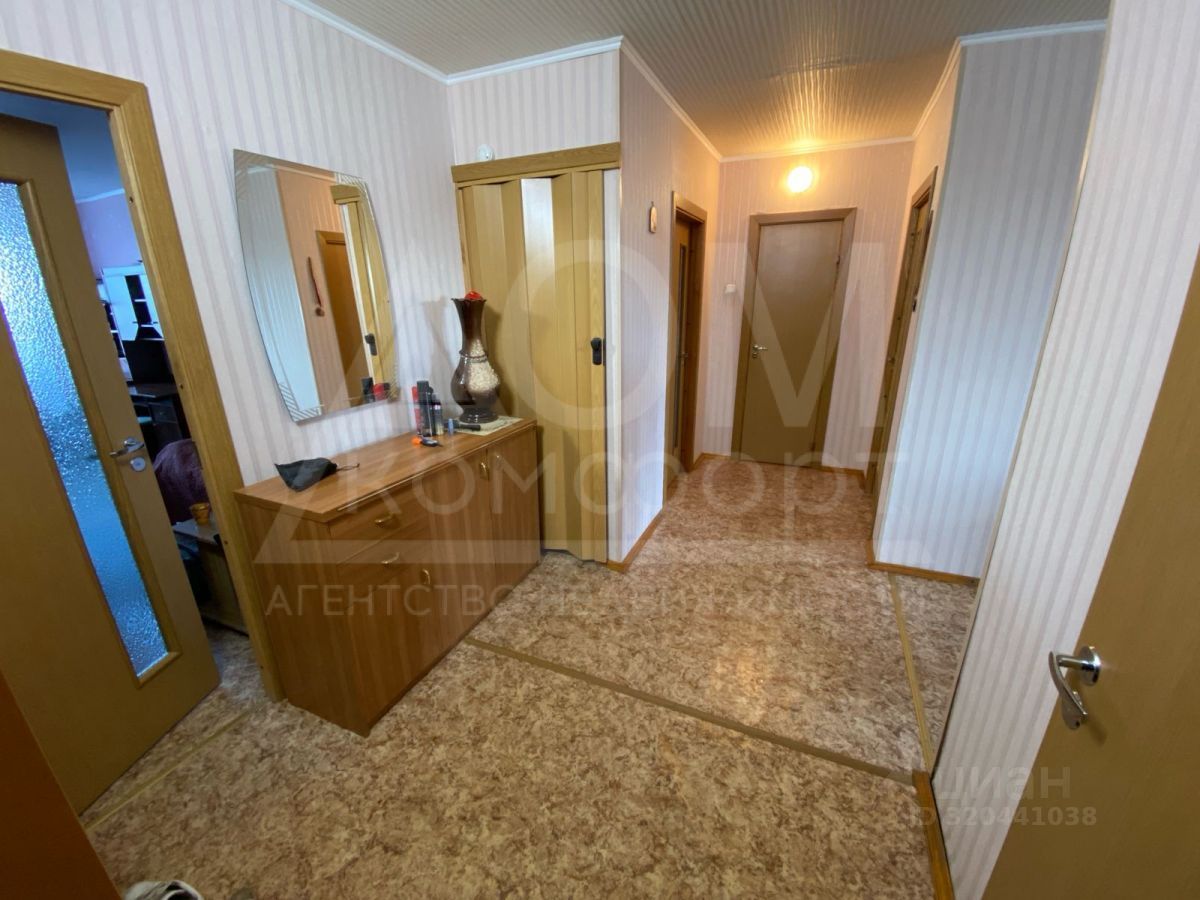 Продажа 3-комн квартиры на вторичном рынке пос. Мельниково, улица Калинина, 11