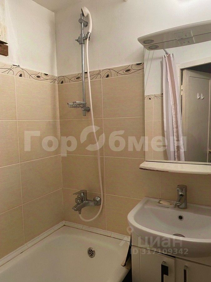 Продажа 2-комн квартиры на вторичном рынке Текстильщик мкр, Молодежная улица, 1