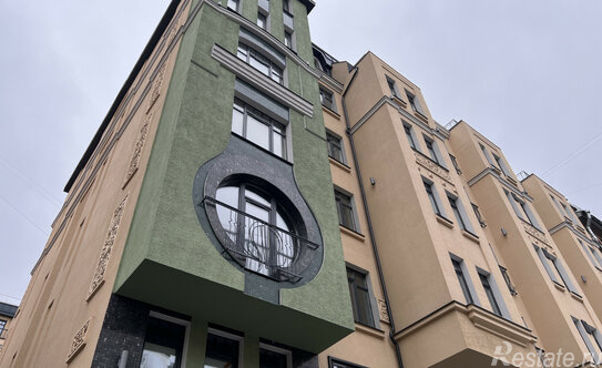 Продажа 2-комн квартиры на вторичном рынке 11-я линия,  д. 54