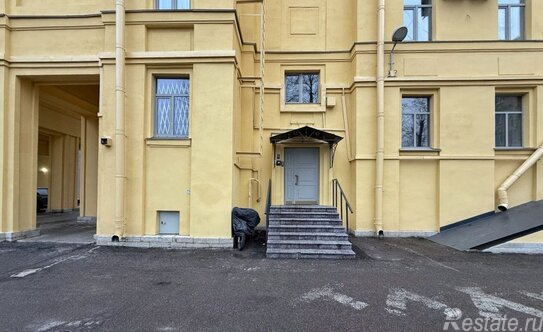 Продажа 4-комн квартиры на вторичном рынке Московский пр-кт,  д. 79