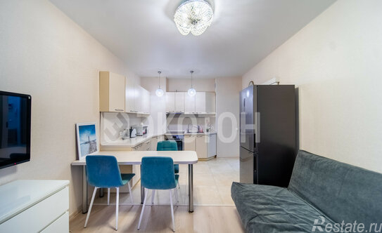 Продажа 1-комн квартиры на вторичном рынке улица Оптиков,  д. 45 к2