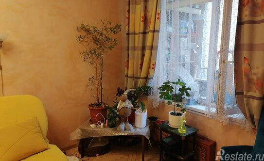 Продажа 2-комн квартиры на вторичном рынке улица Седова,  д. 13 к2