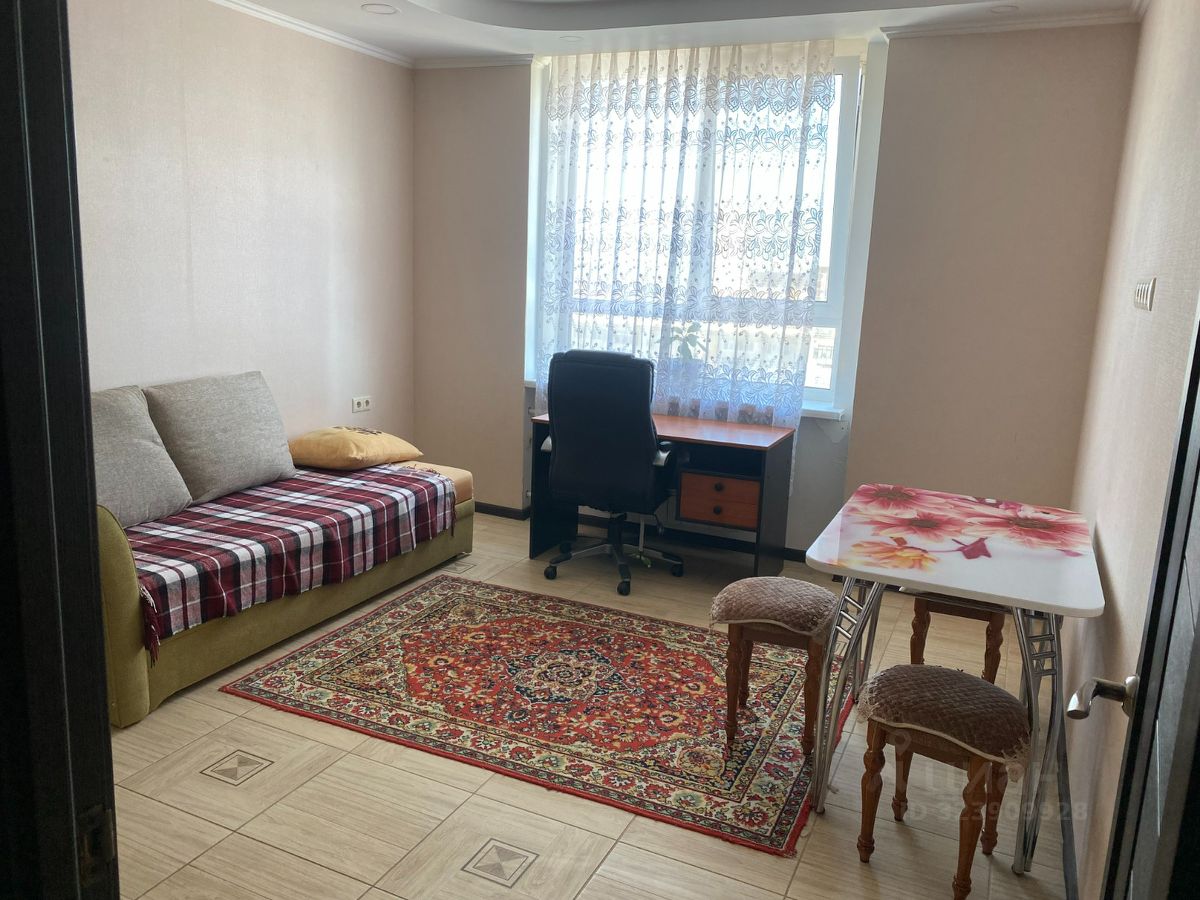 Продажа 2-комн квартиры на вторичном рынке Лобня, Окружная улица, 11к4