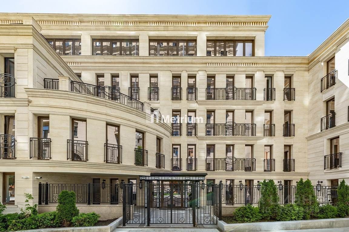 Продажа 4-комн квартиры на вторичном рынке Газетный переулок, 13с2