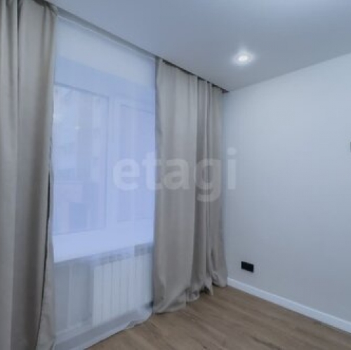 3-комн квартира улица Ильюшина,  д. 11