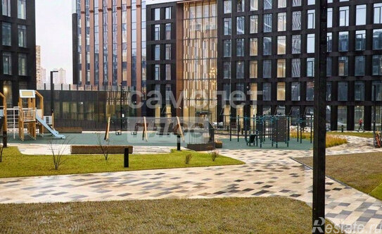 Продажа 1-комн квартиры на вторичном рынке Светланова ул,  д. 11 к2