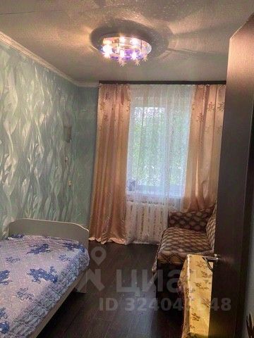 Продажа 2-комн квартиры на вторичном рынке пос. Котельский, 3