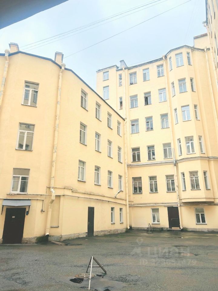 Продажа комнаты переулок Басков, 13-15