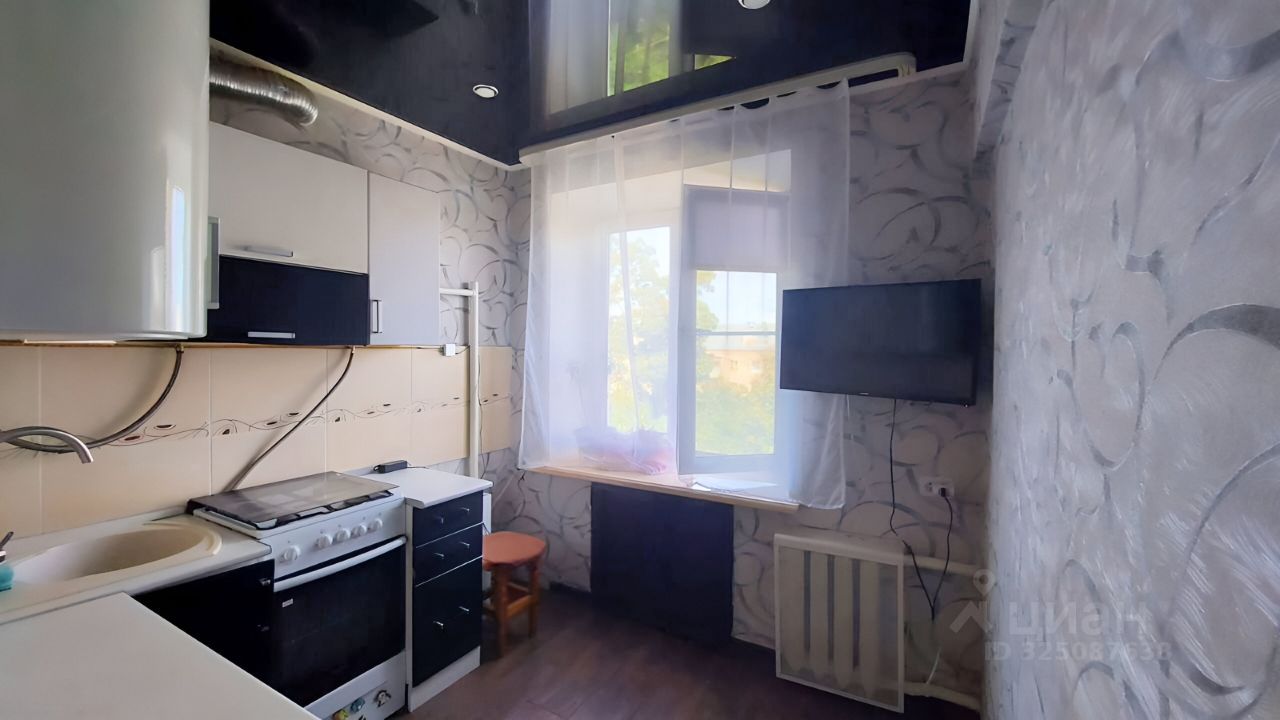Продажа 1-комн квартиры на вторичном рынке Калининец пгт, 10