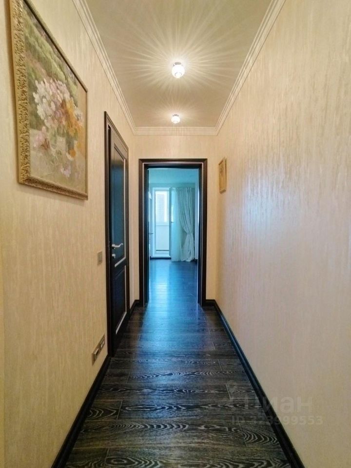 Продажа 4-комн квартиры на вторичном рынке Кронштадтский бульвар, 49к1