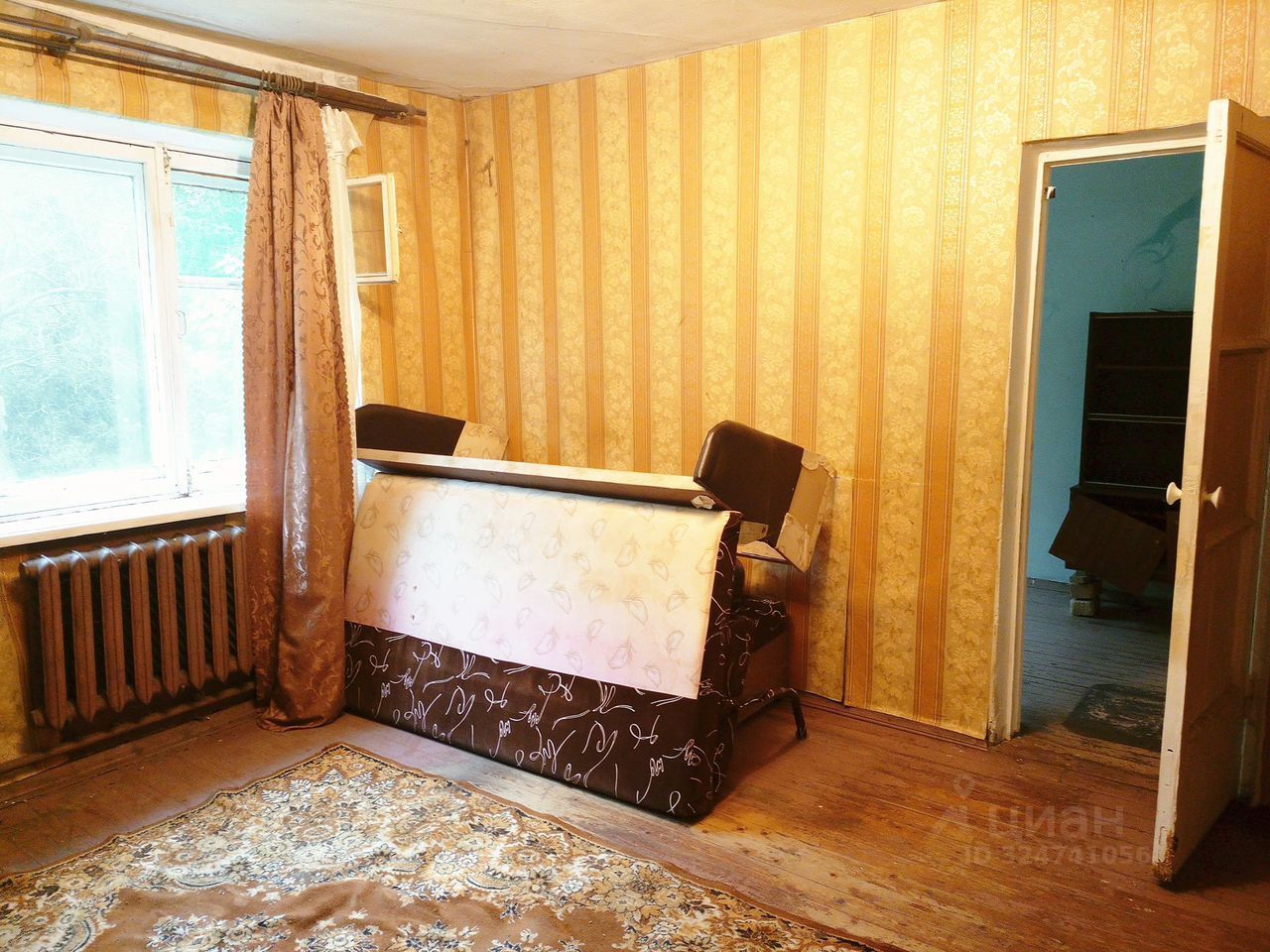 Продажа 3-комн квартиры на вторичном рынке Ульяновка пгт, улица Щербакова, 7