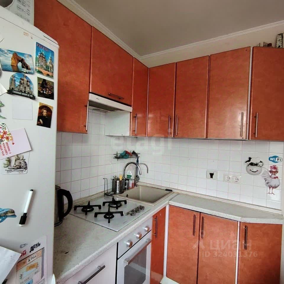 Продажа 2-комн квартиры на вторичном рынке Живописная улица, 17К2