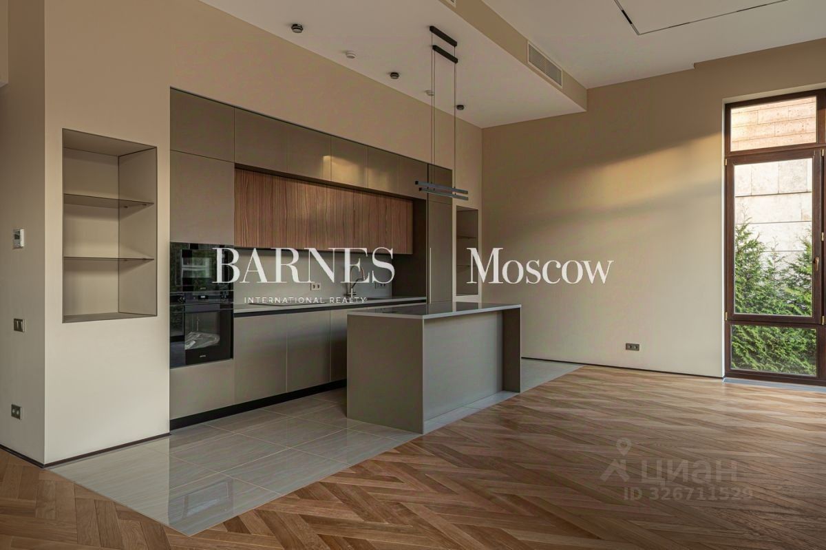 Продажа 4-комн квартиры на вторичном рынке Таманская улица, 3с21