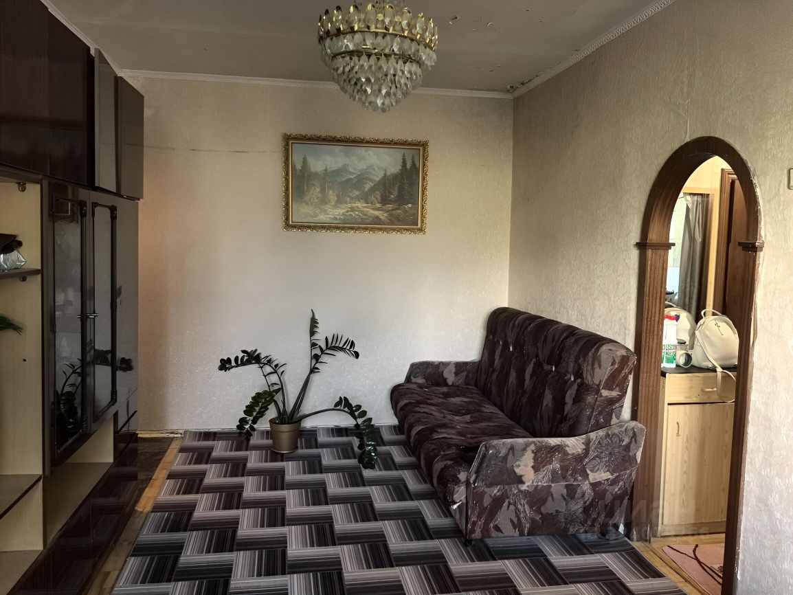 Продажа 3-комн квартиры на вторичном рынке Яснополянская улица, 3К2