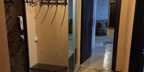 2-комн квартира улица Максимова,  д. 6