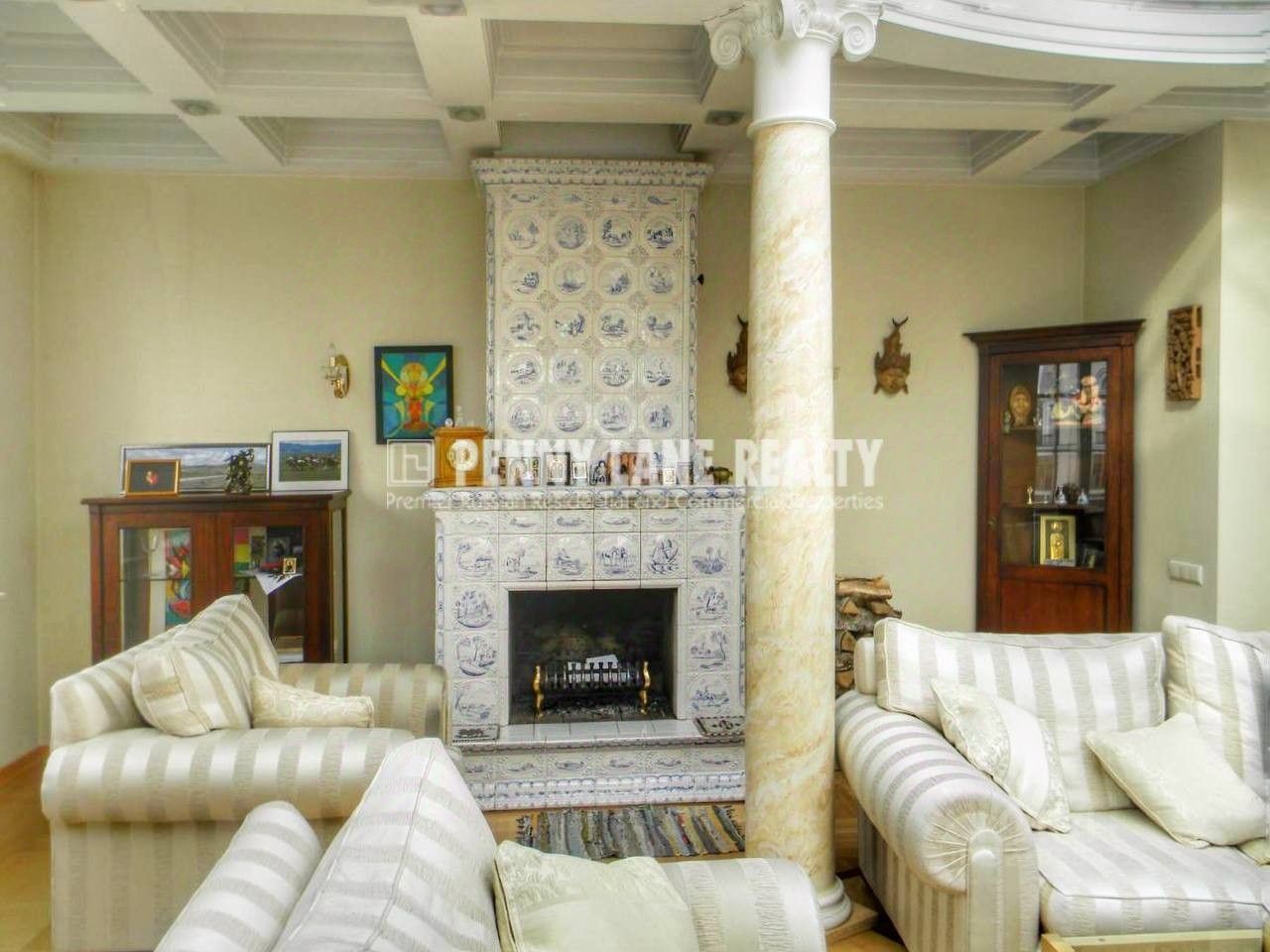 Продажа 4-комн квартиры на вторичном рынке Береговая улица, 8