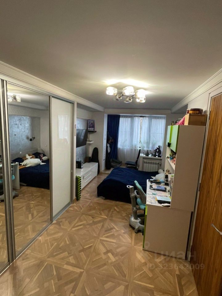 Продажа 1-комн квартиры на вторичном рынке Химкинский бульвар, 4