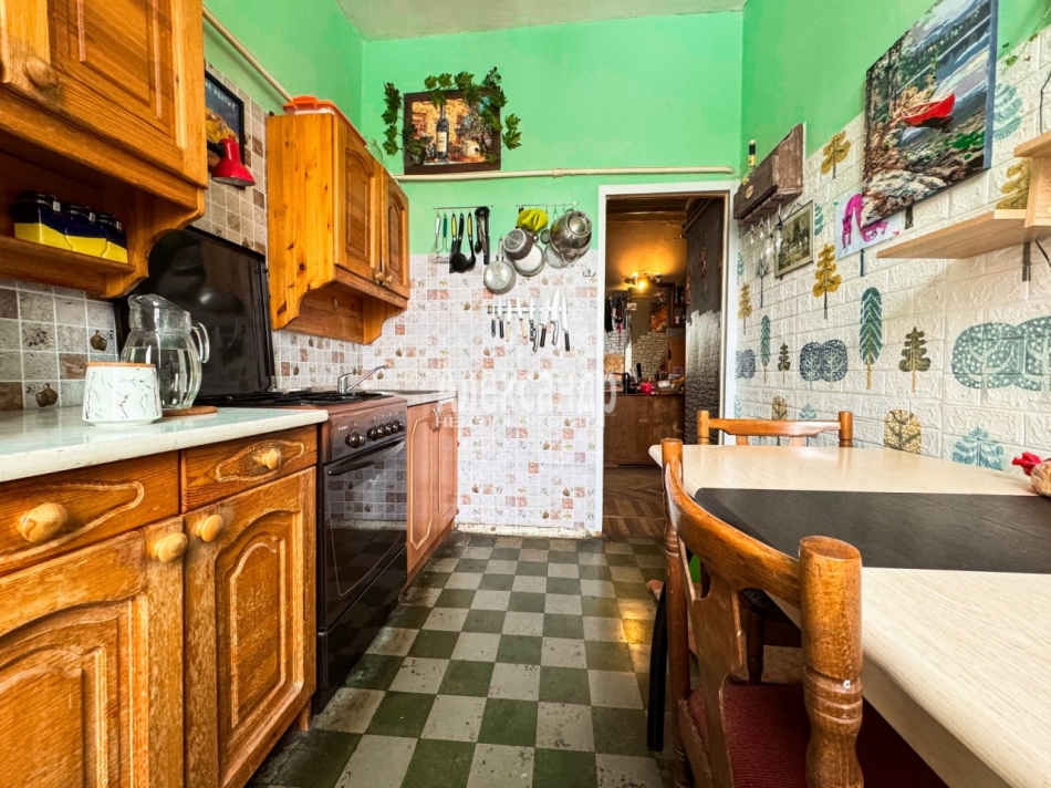 Продажа 2-комн квартиры на вторичном рынке Гданьская ул. ,  д. 11