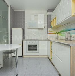 Продажа 2-комн квартиры на вторичном рынке Апрелевка г, Дубки ул,  д. 15