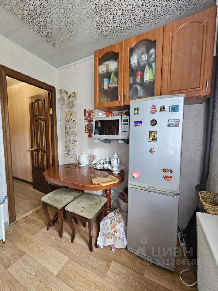 Продажа 3-комн квартиры на вторичном рынке Лопатинский мкр, улица Комсомольская,  д. 10