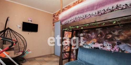 3-комн квартира Центральная улица,  д. 1/5