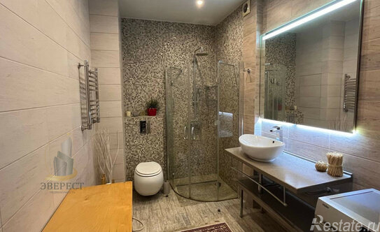 Продажа 3-комн квартиры на вторичном рынке Юбилейный, Комитетская улица,  д. 7