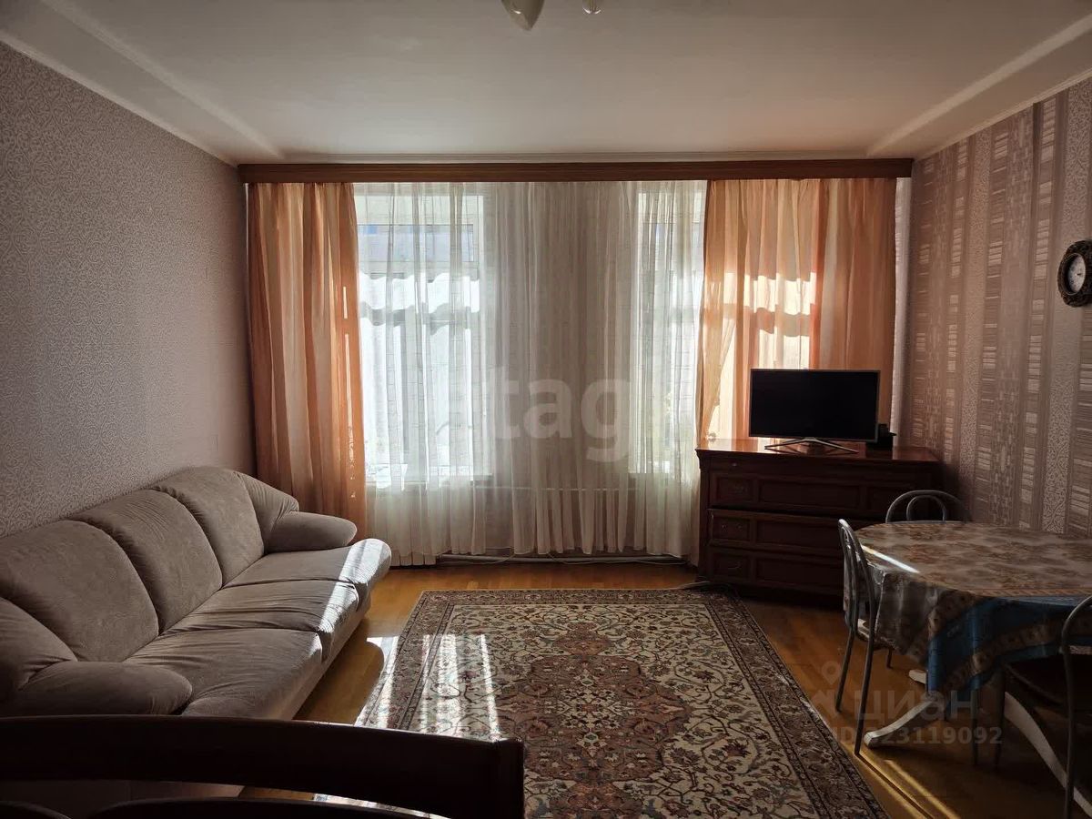 Продажа 3-комн квартиры на вторичном рынке 8-я Красноармейская улица, 9-11