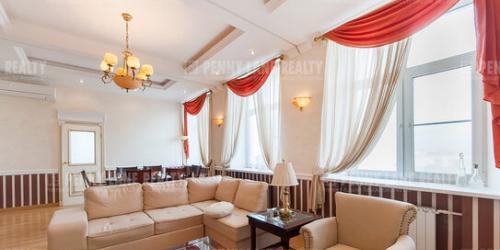 3-комн квартира улица Серафимовича,  д. 2/20