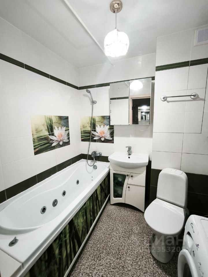 Продажа 2-комн квартиры на вторичном рынке пос. Усово-Тупик, 1