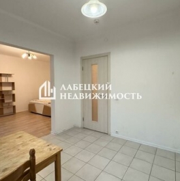 Продажа 2-комн квартиры на вторичном рынке Саларьевская ул,  д. 14 к2