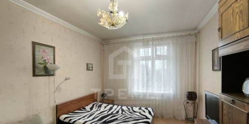 2-комн квартира улица Стахановцев,  д. 4