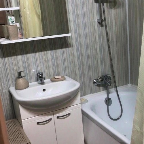 2-комн квартира Нахабино пгт, улица Красноармейская, 33