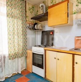 Продажа 1-комн квартиры на вторичном рынке Альпийский переулок,  д. 8