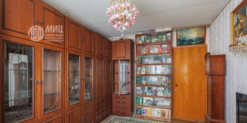 3-комн квартира ул Беловежская,  д. 77