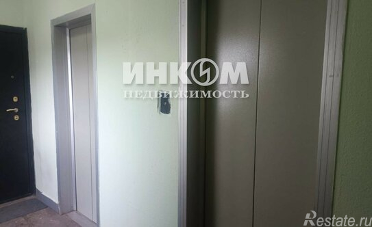 Продажа 3-комн квартиры на вторичном рынке Изюмская улица,  д. 22