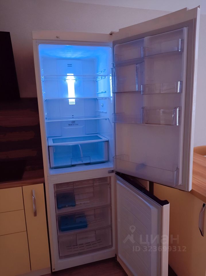 Продажа 2-комн квартиры на вторичном рынке пос. Парголово, улица Михаила Дудина, 12