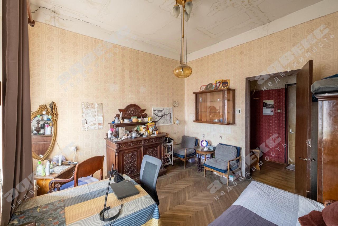 Продажа 3-комн квартиры на вторичном рынке набережная Реки Фонтанки, 29/66