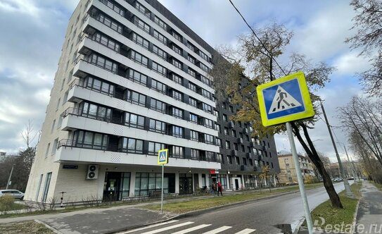 Продажа 3-комн квартиры на вторичном рынке улица Чёрное Озеро