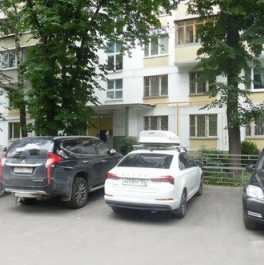 Продажа 2-комн квартиры на вторичном рынке Парковая 10-я ул,  д. 4