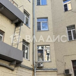 Продажа 3-комн квартиры на вторичном рынке Тихвинский переулок,  д. 11