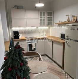 Продажа 2-комн квартиры на вторичном рынке улица Народного Ополчения,  д. 52 к2