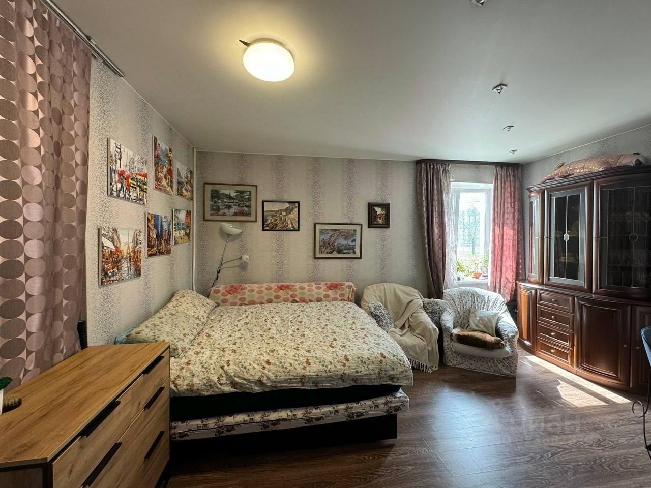 Продажа 4-комн квартиры на вторичном рынке проспект Юрия Гагарина, 11