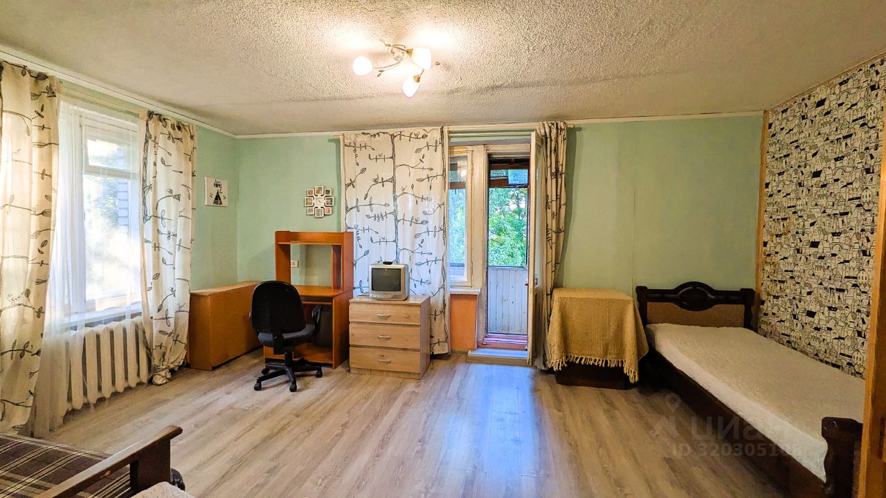 Продажа 1-комн квартиры на вторичном рынке Павловск, Гуммолосаровская улица, 23